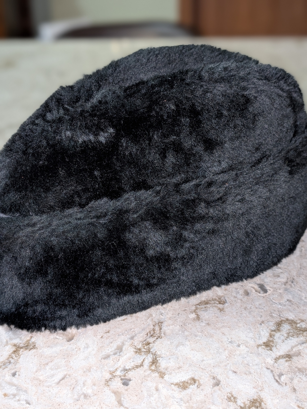Men's Black Faux Fur Bucket Hat — Contemporary Winter Cap